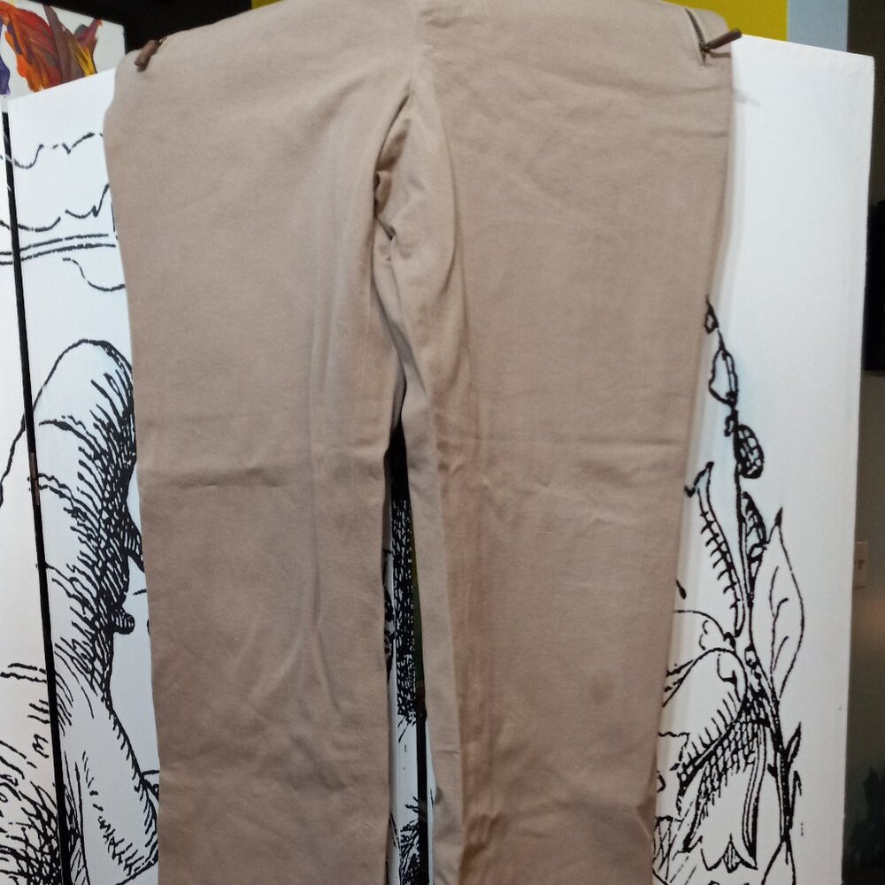 Khaki pants